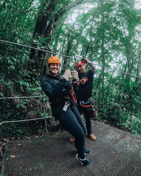 Frau Ziplining