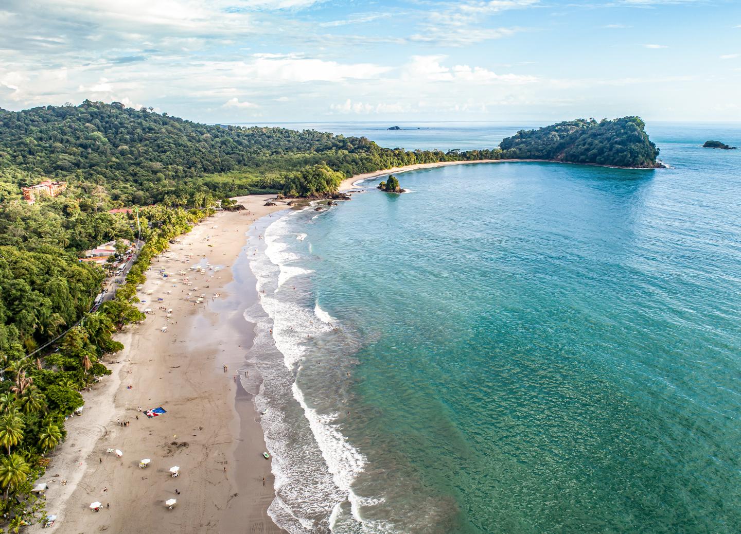 Luftaufnahme des Strandes Espadilla