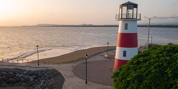 Puntarenas-Leuchtturm_Faro_1.jpg