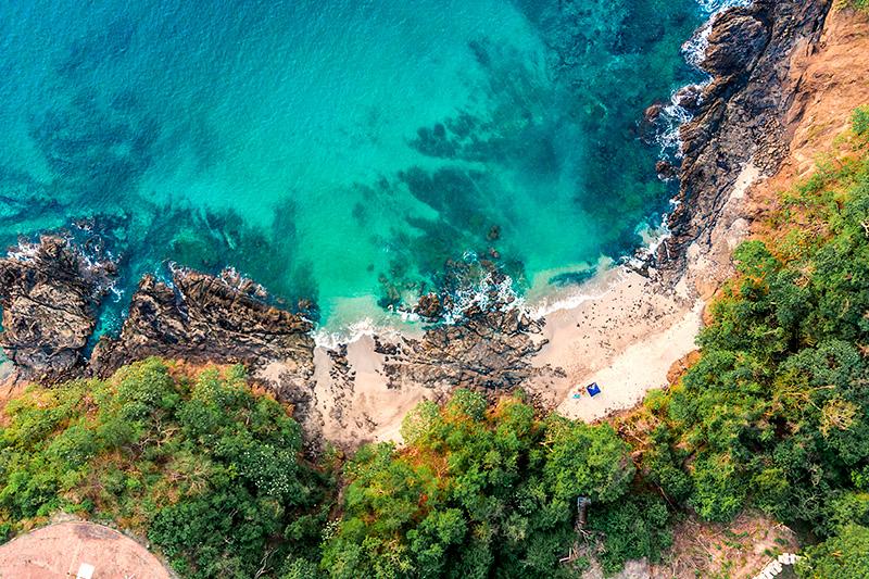 seitlich guias guanacaste 1.jpg